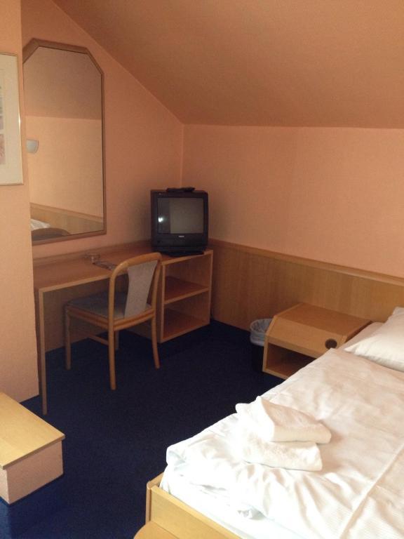 A1 Raststaette & Motel Hamburg-Stillhorn חדר תמונה