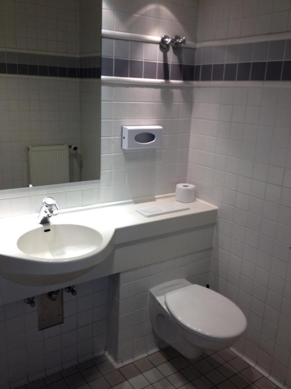 A1 Raststaette & Motel Hamburg-Stillhorn חדר תמונה